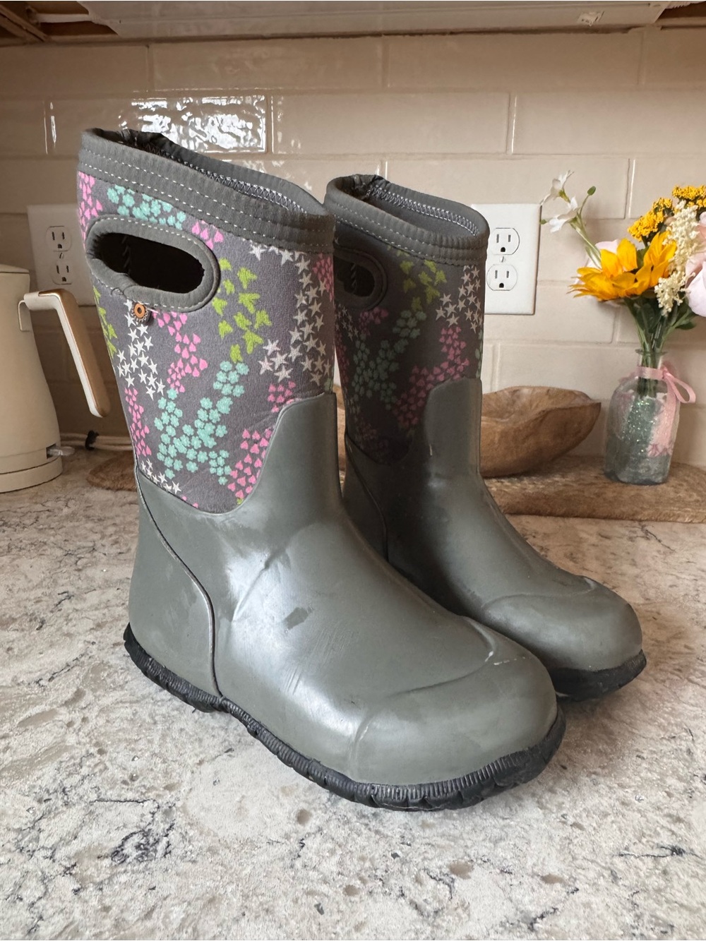 Girl’s Gray Floral-Accent Waterproof Pull-On Bog Boots